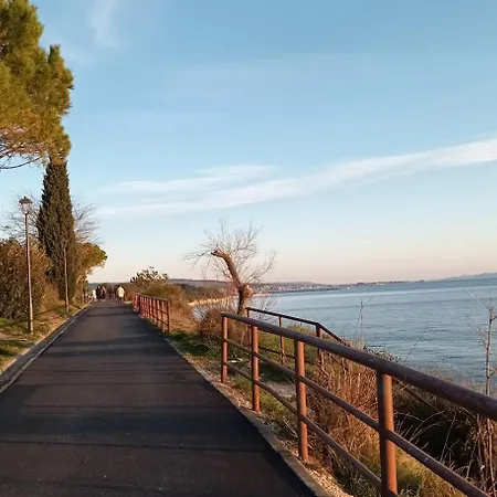 Marelja - Free Private Parking And Balcony Appartement