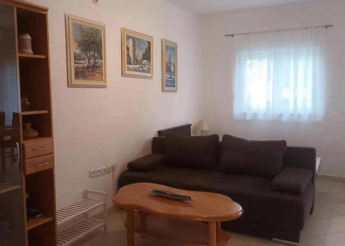 Apartmán Marelja - Free Private Parking And Balcony Zadar