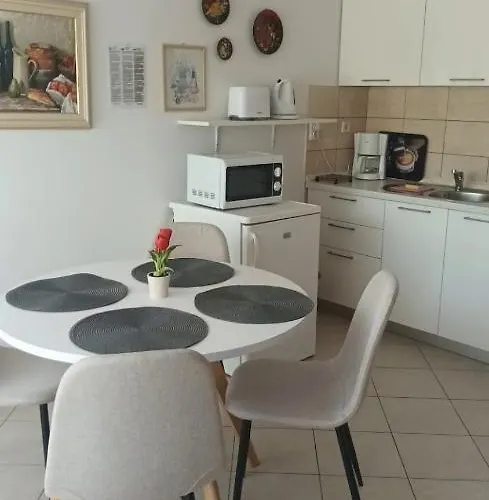 Marelja - Free Private Parking And Balcony * Zadar